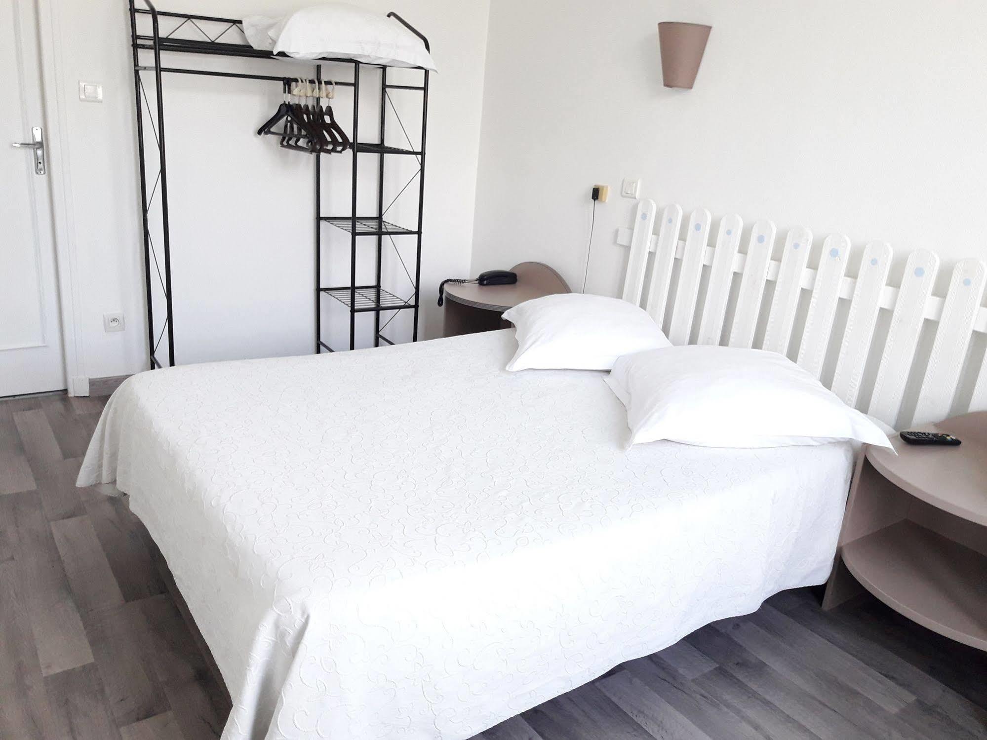 Au Nouvel Hotel Toulon Luaran gambar